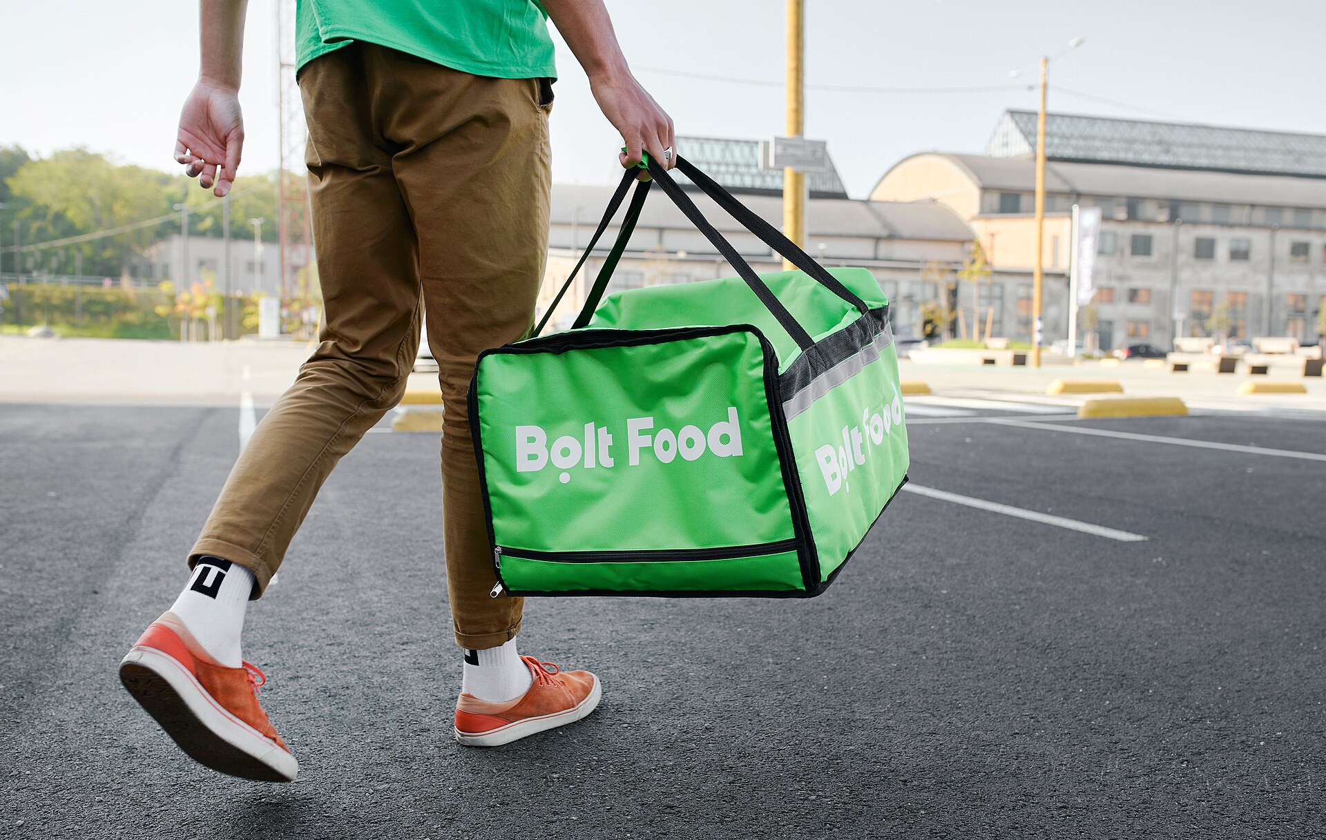 How Much Delivery Apps Really Take — and Who Pays for It