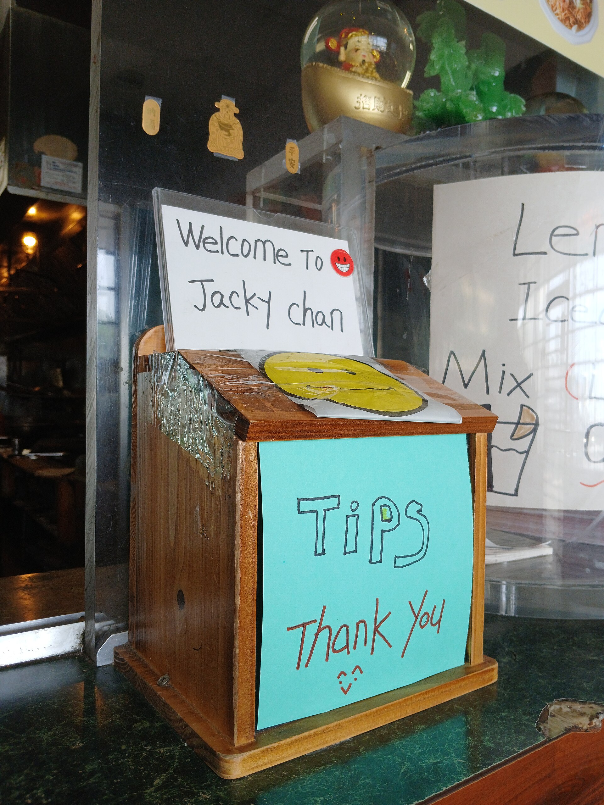 How Much to Tip? A Guide to Tipping in the U.S. and Around the World